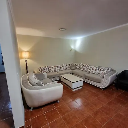 Very Big Apartment, Perfect Location Apartment *